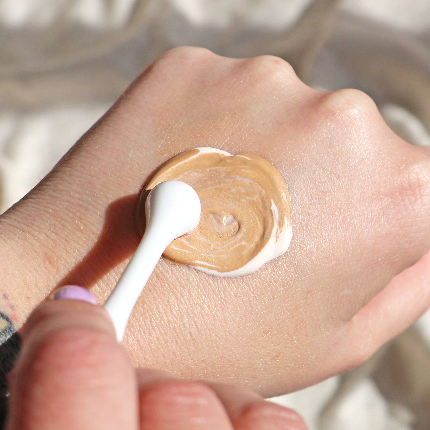 Sunset Daze Liquid Rays 5pm Uluwatu mixed with Moisturiser - Wild & Cruelty Free Australia